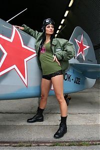 People & Humanity: aircraft girl