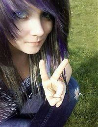 People & Humanity: EMO girl