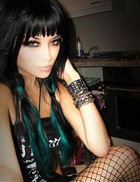 People & Humanity: EMO girl