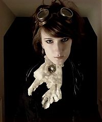 People & Humanity: steampunk girl