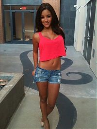 TopRq.com search results: young girl in jean shorts