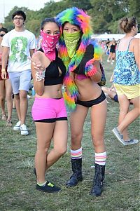 People & Humanity: rave music fan girl