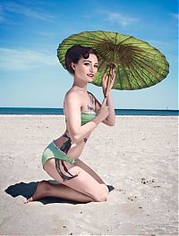 People & Humanity: pin-up girl model