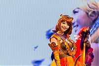 People & Humanity: Tokyo Game Show 2012 girl