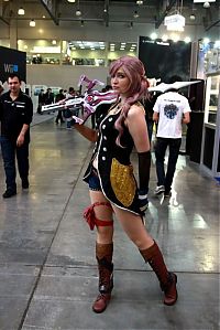 People & Humanity: Igromir 2012 girls