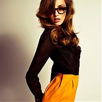 People & Humanity: girl with glasses