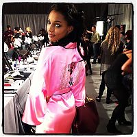 People & Humanity: 2012 Victoria's Secret Fashion show girl