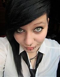 People & Humanity: EMO girl