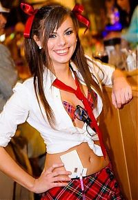 People & Humanity: hooters restaurant girls