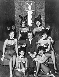 People & Humanity: History: Playboy Bunny girls