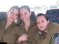 People & Humanity: army girls of israeli defense forces