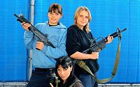 People & Humanity: army girls of israeli defense forces