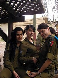 TopRq.com search results: army girls of israeli defense forces