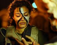 People & Humanity: army girls of israeli defense forces