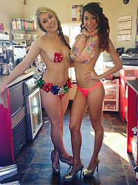 People & Humanity: bikini barista girls