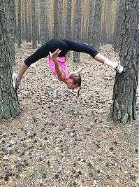People & Humanity: young college girls go crazy