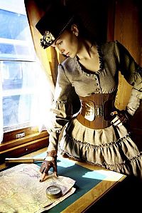 People & Humanity: steampunk girl