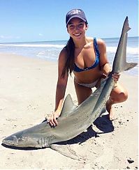 People & Humanity: young fishing girl