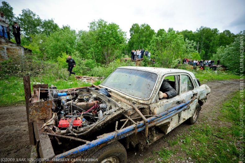 Siberian carmageddon, Academgorodok, Russia