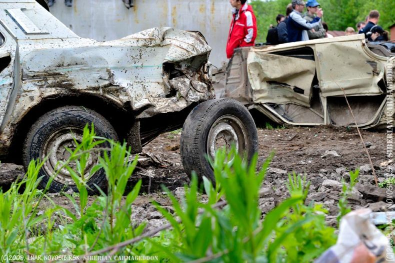 Siberian carmageddon, Academgorodok, Russia