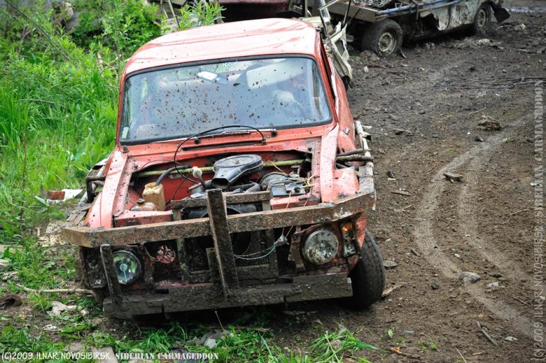 Siberian carmageddon, Academgorodok, Russia