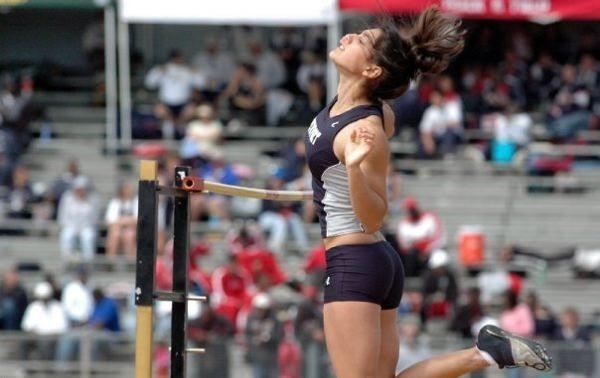 Allison Stokke, female athlete, pole vaulter