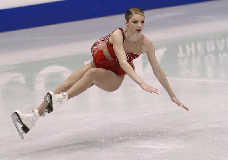 figure ice skating fall