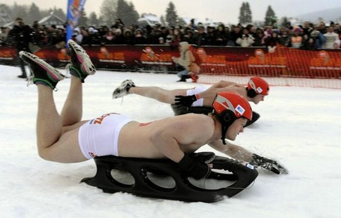 nude sled race