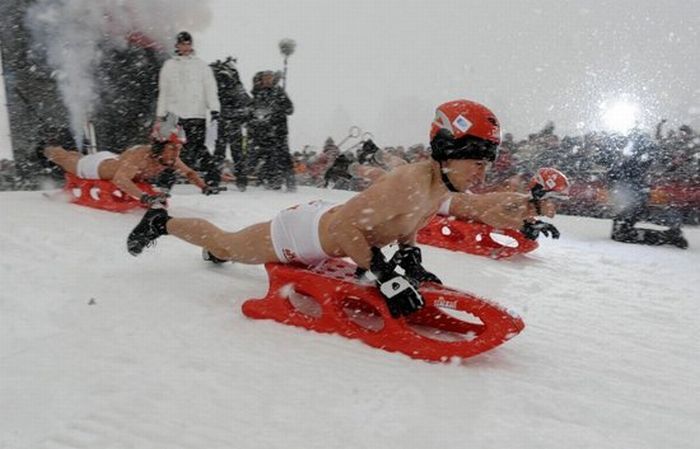 nude sled race