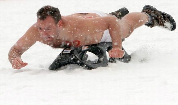 nude sled race