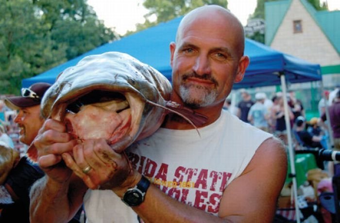 Okie noodling tournament, United States