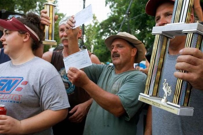 Okie noodling tournament, United States