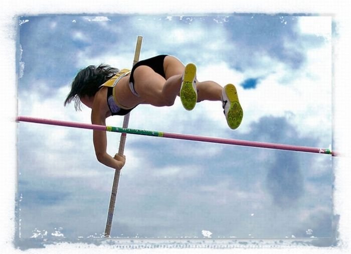 pole vaulting girl