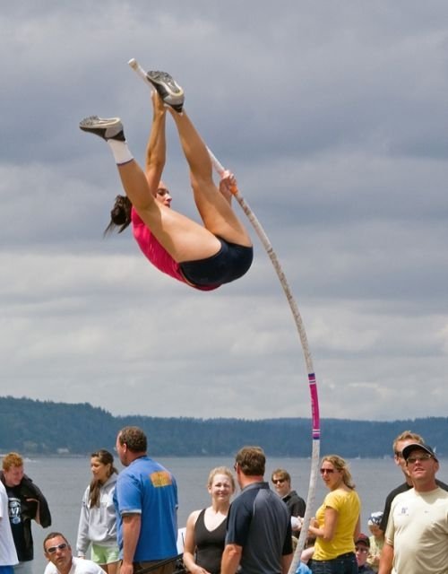 pole vaulting girl