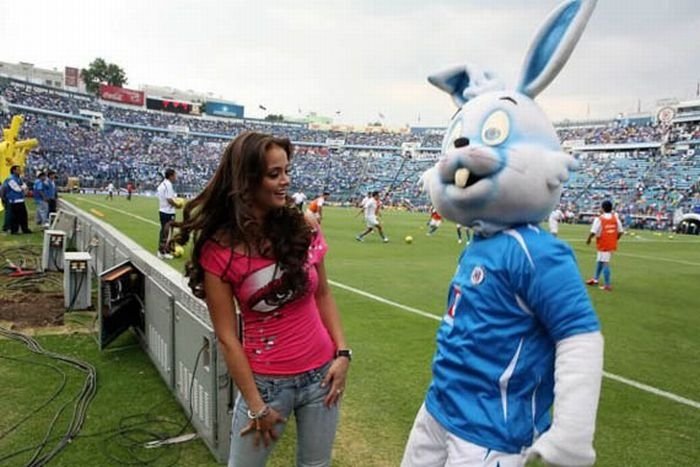 cute football fan girls