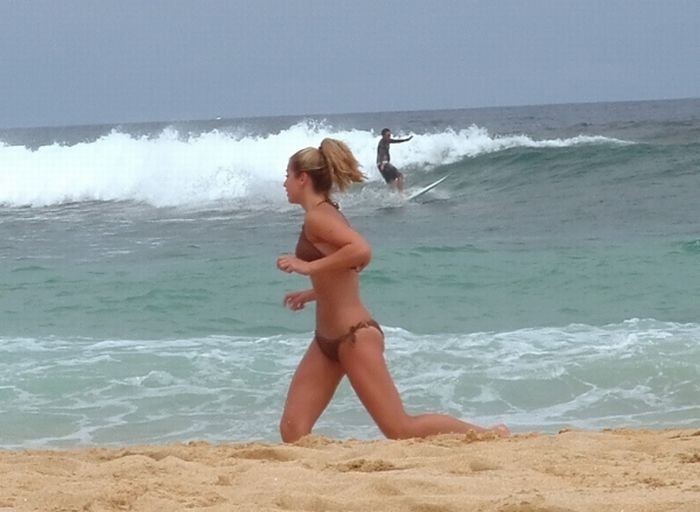 beach girl running