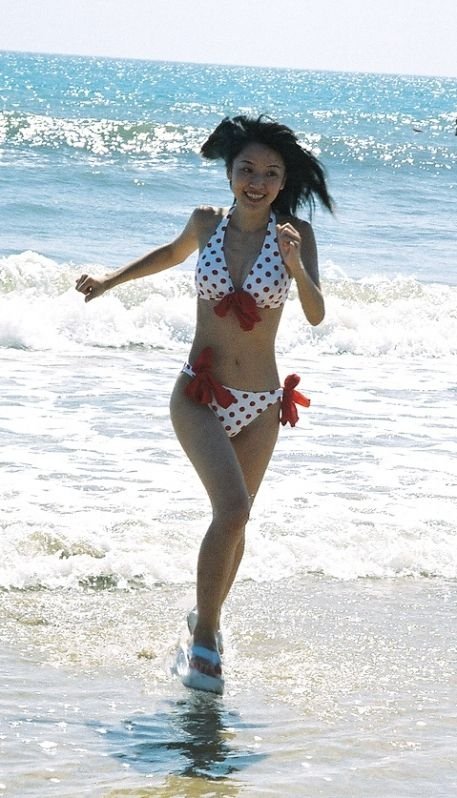 beach girl running