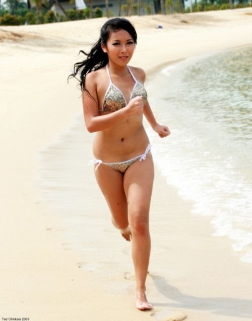 beach girl running