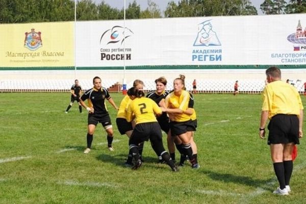 girls playing rugby