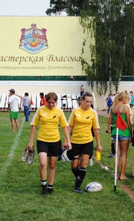 girls playing rugby