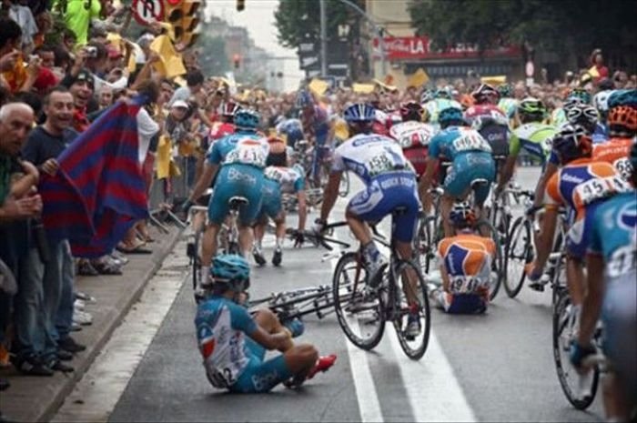 Tour de France crash