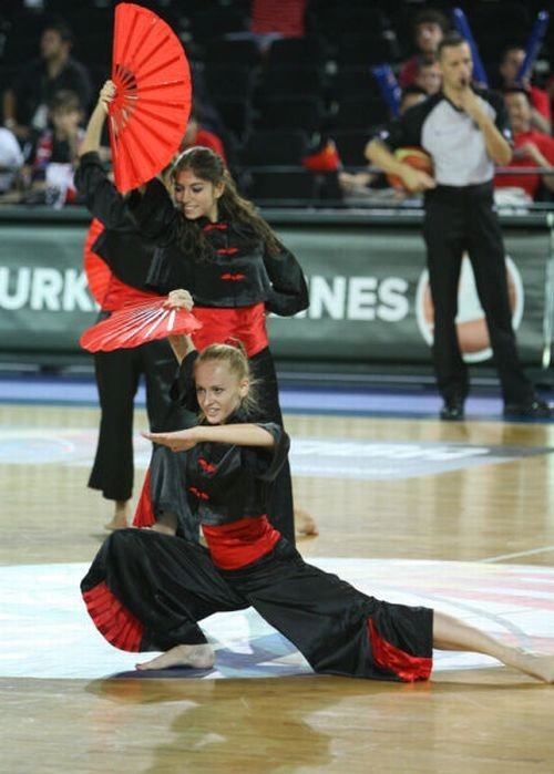 Red Foxes cheerleader girls team, Ukraine