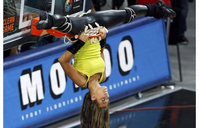 Cheerleader girls at the FIBA World Championships 2010