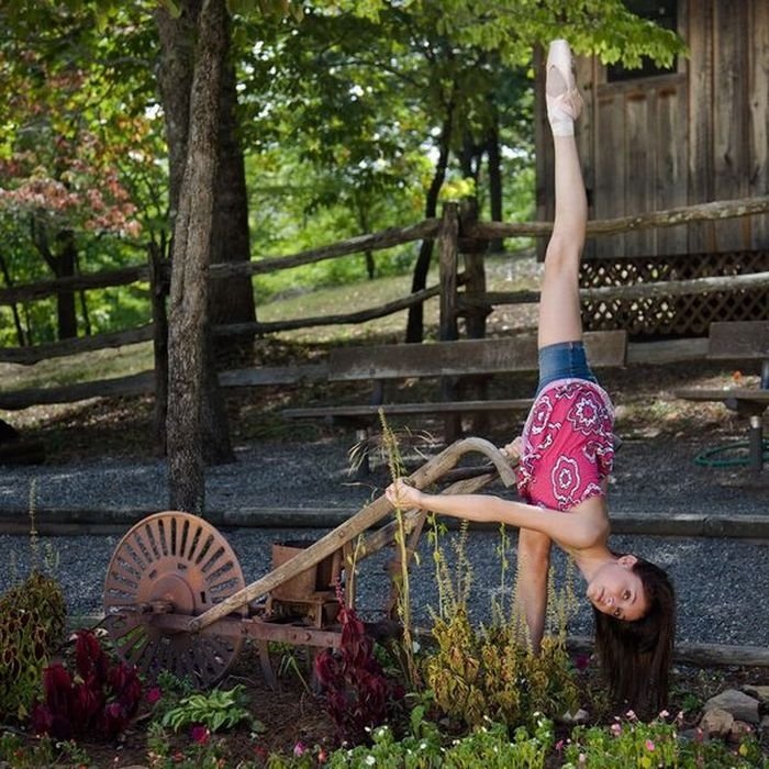 ballet dancing pose