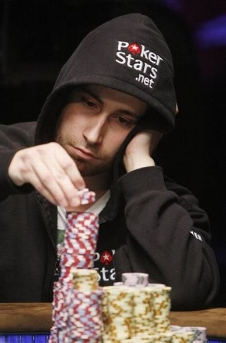 Jonathan Duhamel, poker professional won 9 million dollars