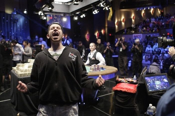 Jonathan Duhamel, poker professional won 9 million dollars