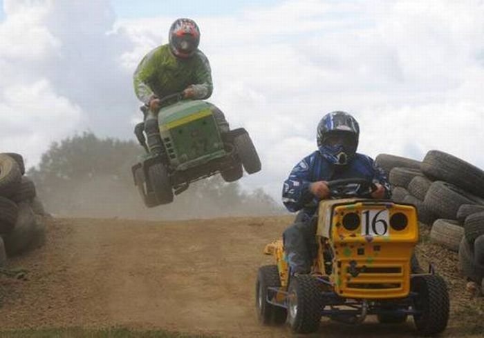 lawn mower racing