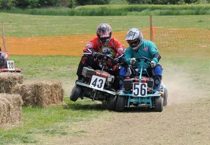 lawn mower racing