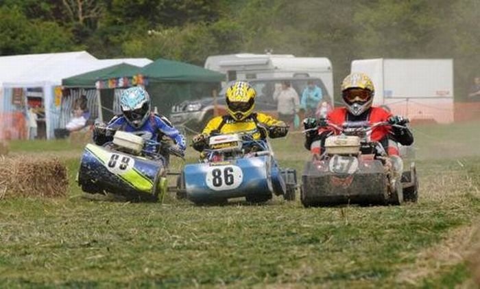 lawn mower racing