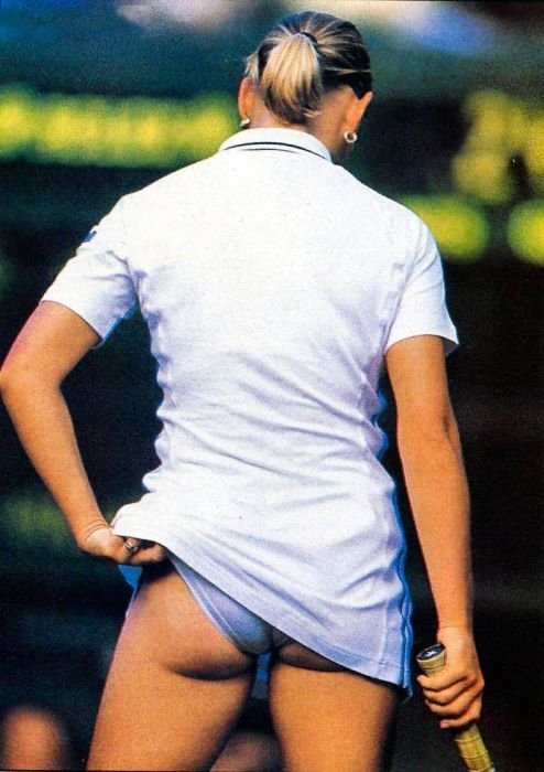 tennis buttock